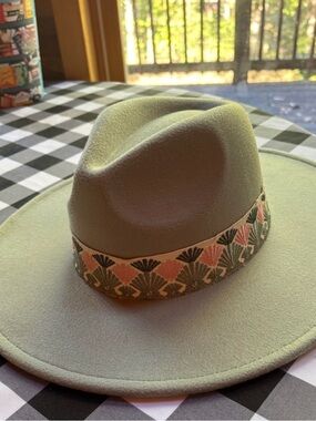 NWT-Altar'd State Olive Green Felt Fedora with Decorative Band